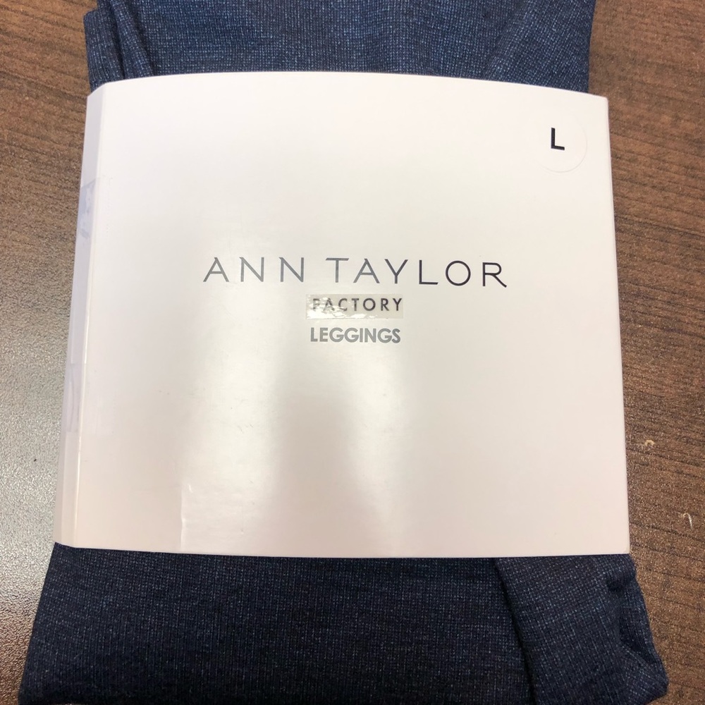 NWT Ann Taylor navy leggings